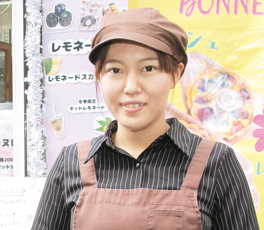 キッチンカー「ボンジョルネ」オーナー　石正 有希さん